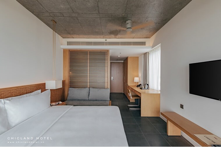 Phòng Deluxe Ocean Front With Balcony (Thien Dieu)